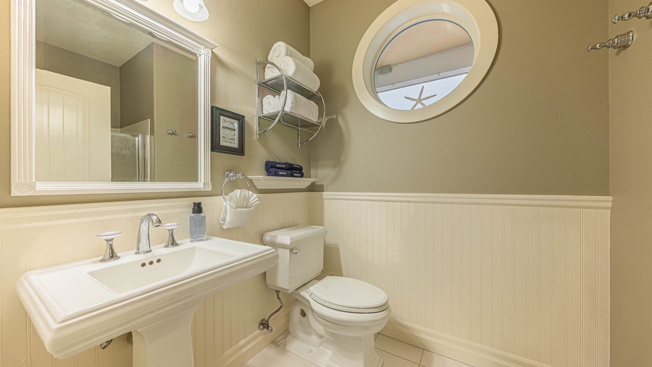 Photo of Bathroom in Klipsan Beach