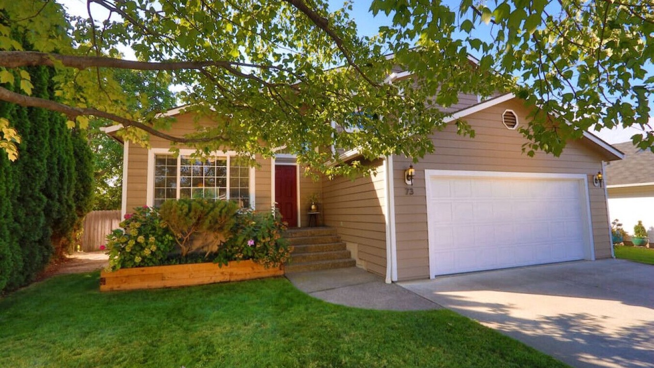 Photo of Others in College Place