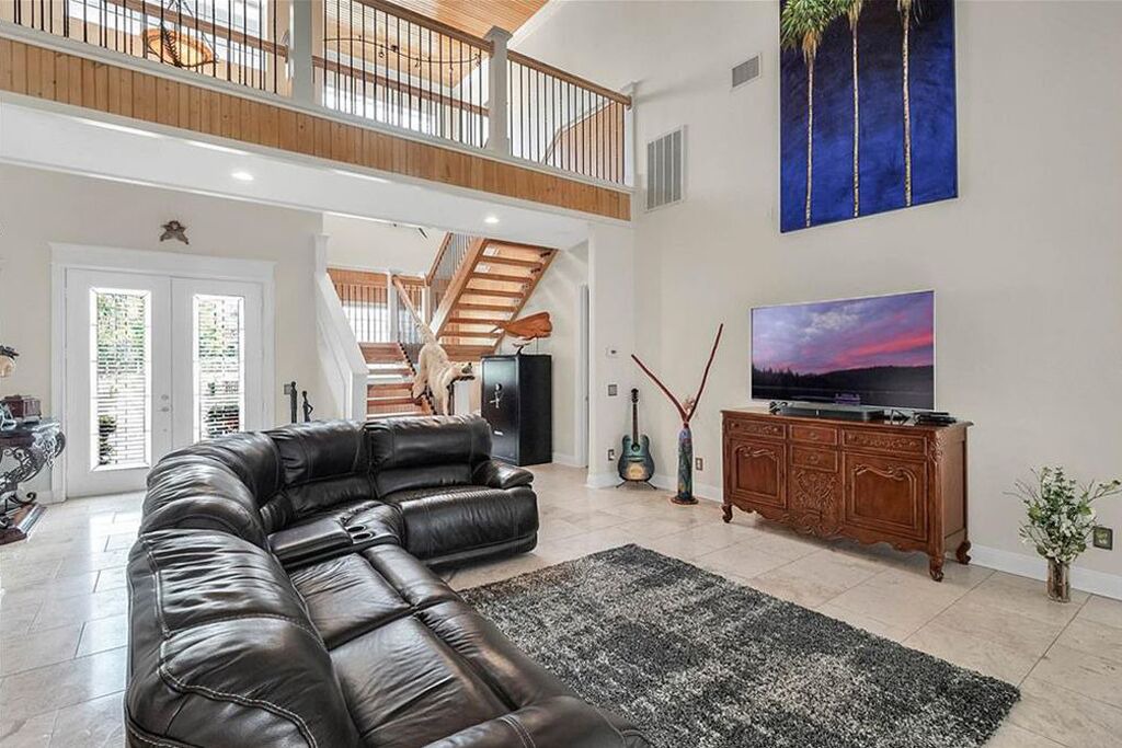 Photo of Livingroom in Winter Haven