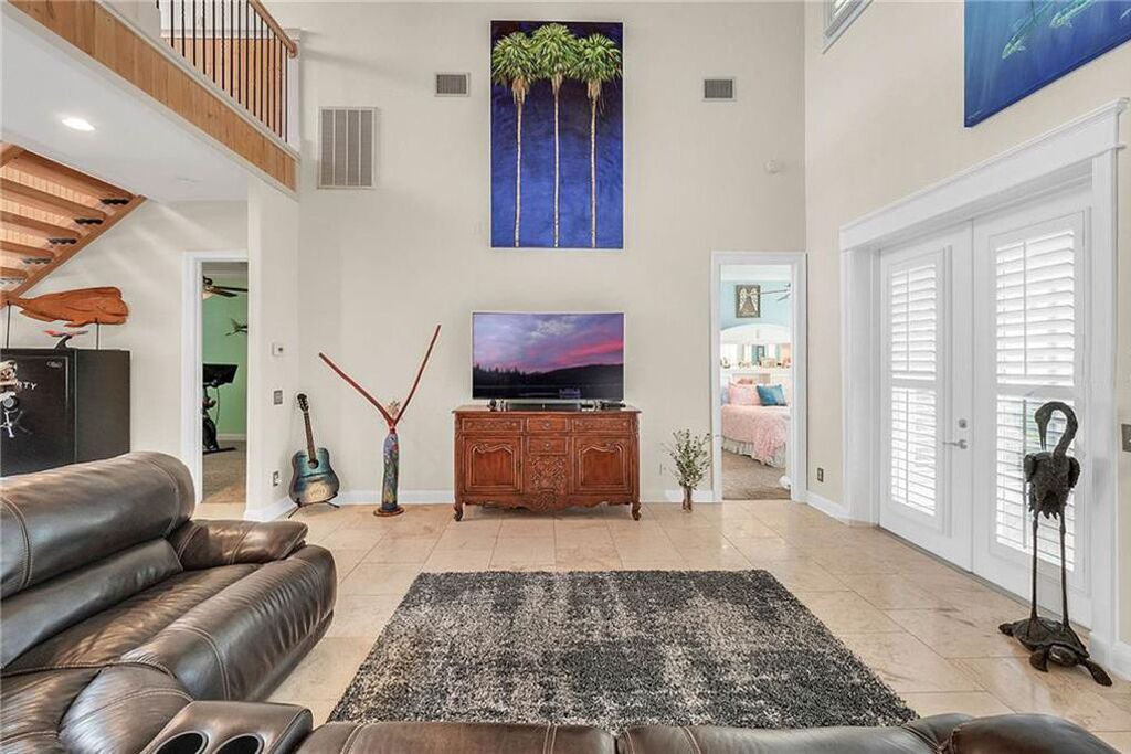 Photo of Livingroom in Winter Haven