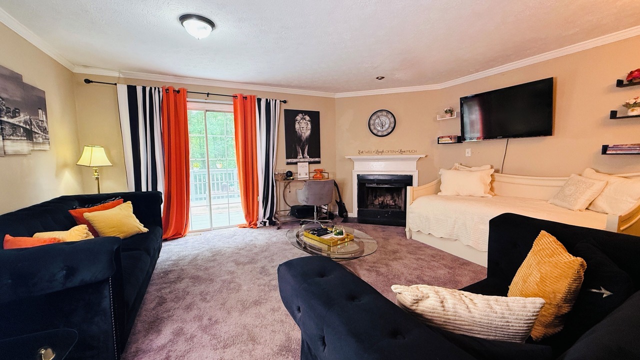 Photo of Livingroom in Norcross