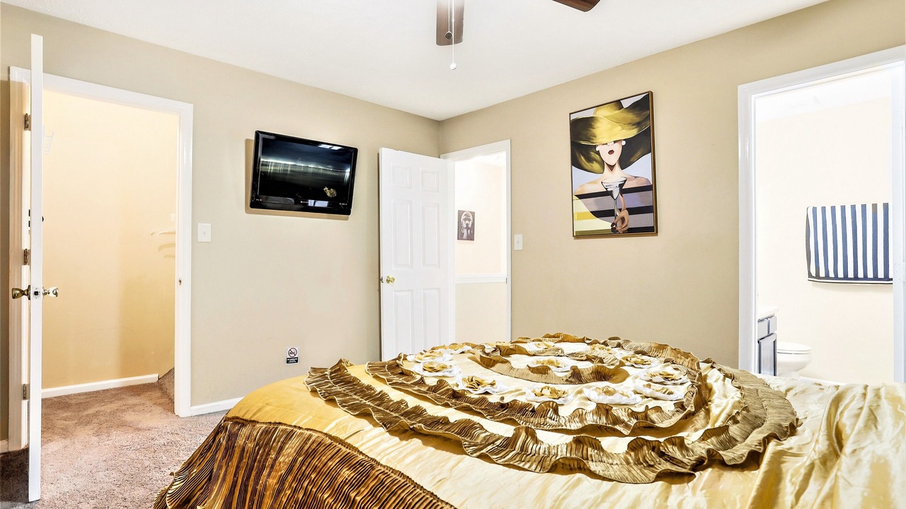 Photo of Bedroom in Norcross