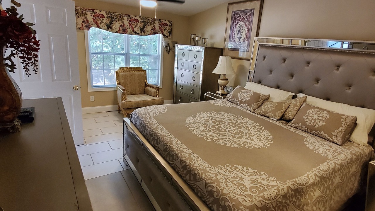 Photo of Bedroom in Tignall