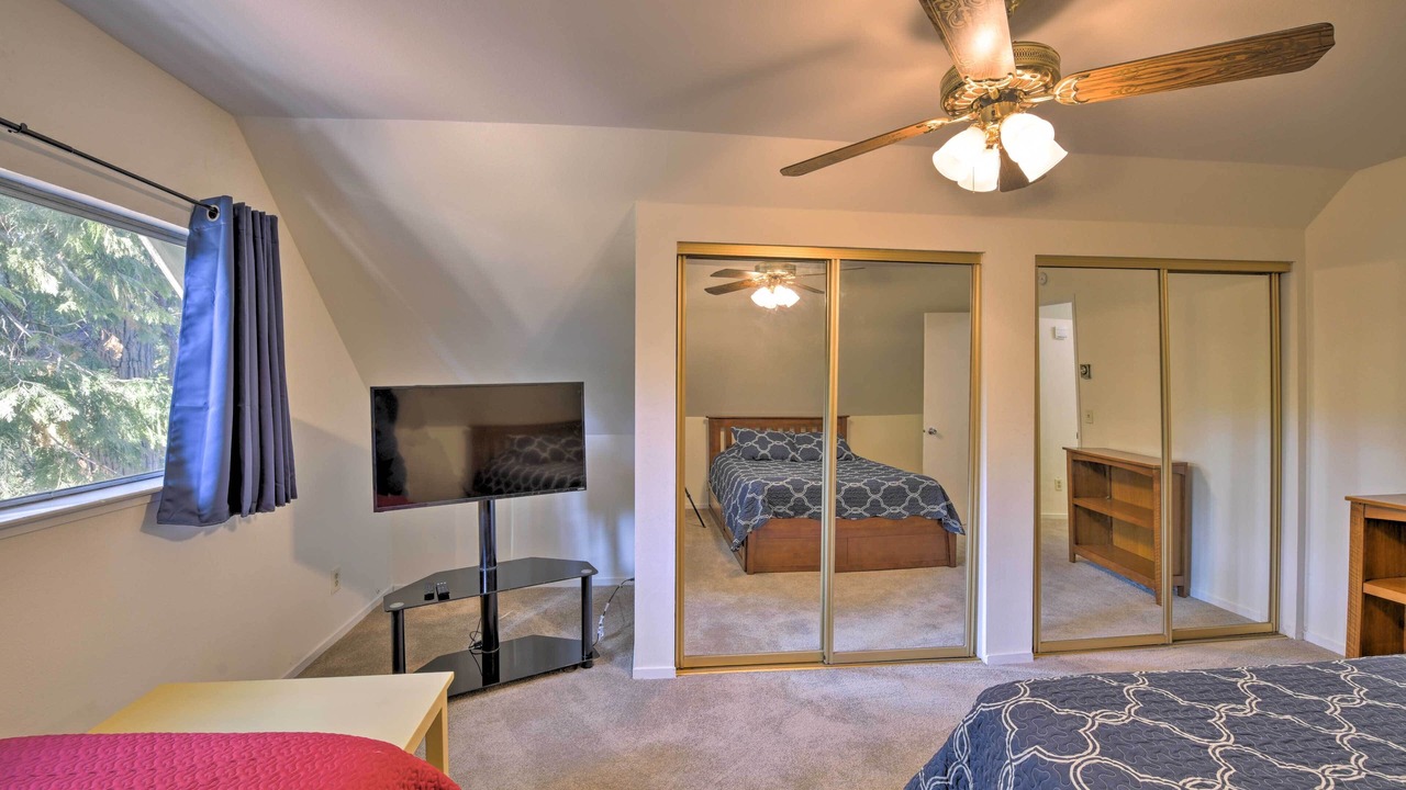 Photo of Bedroom in Iowa Hill