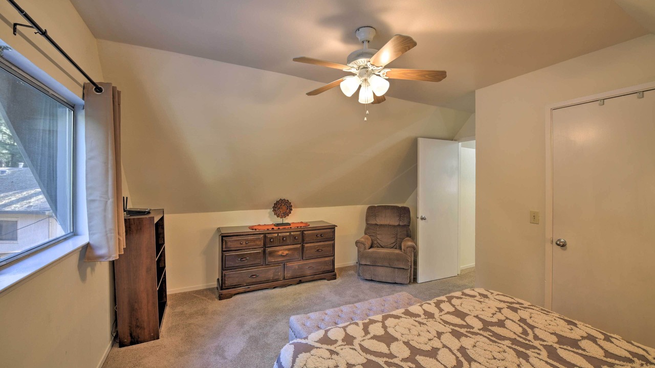 Photo of Bedroom in Iowa Hill