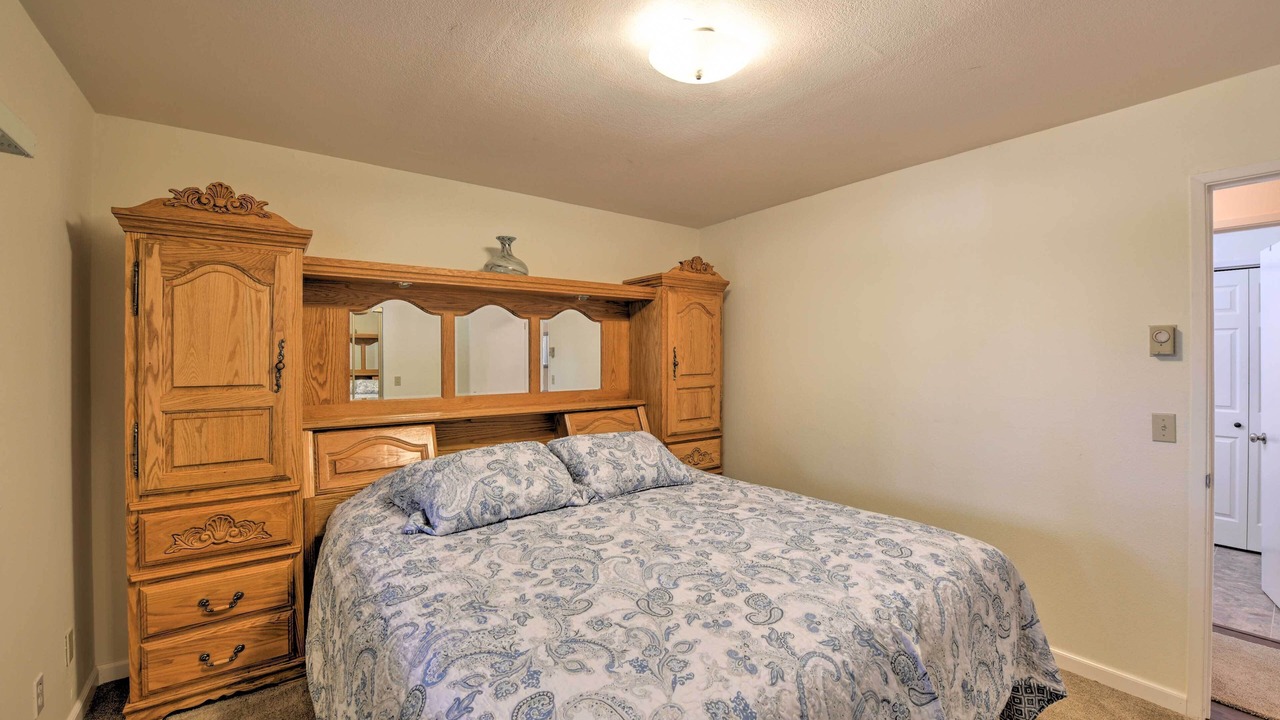 Photo of Bedroom in Iowa Hill