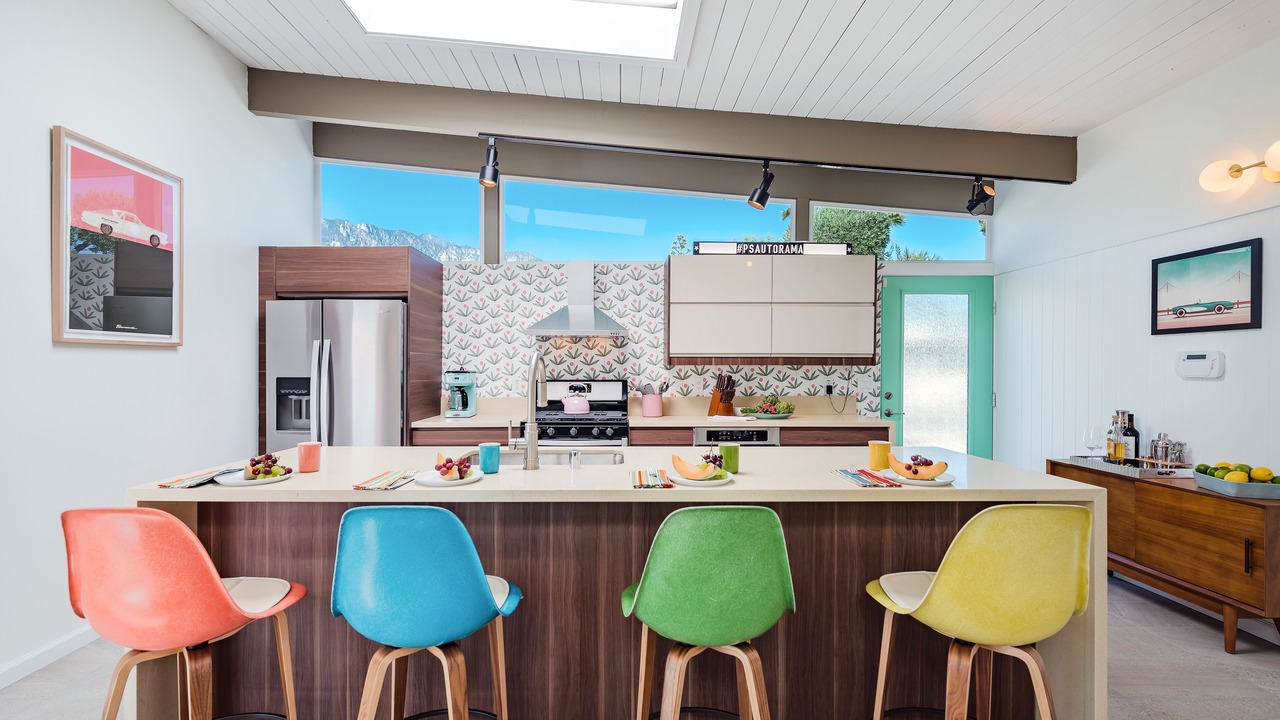 Photo of Kitchen in Racquet Club Estates