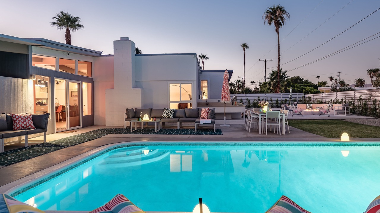 Photo of Outdoor in Racquet Club Estates