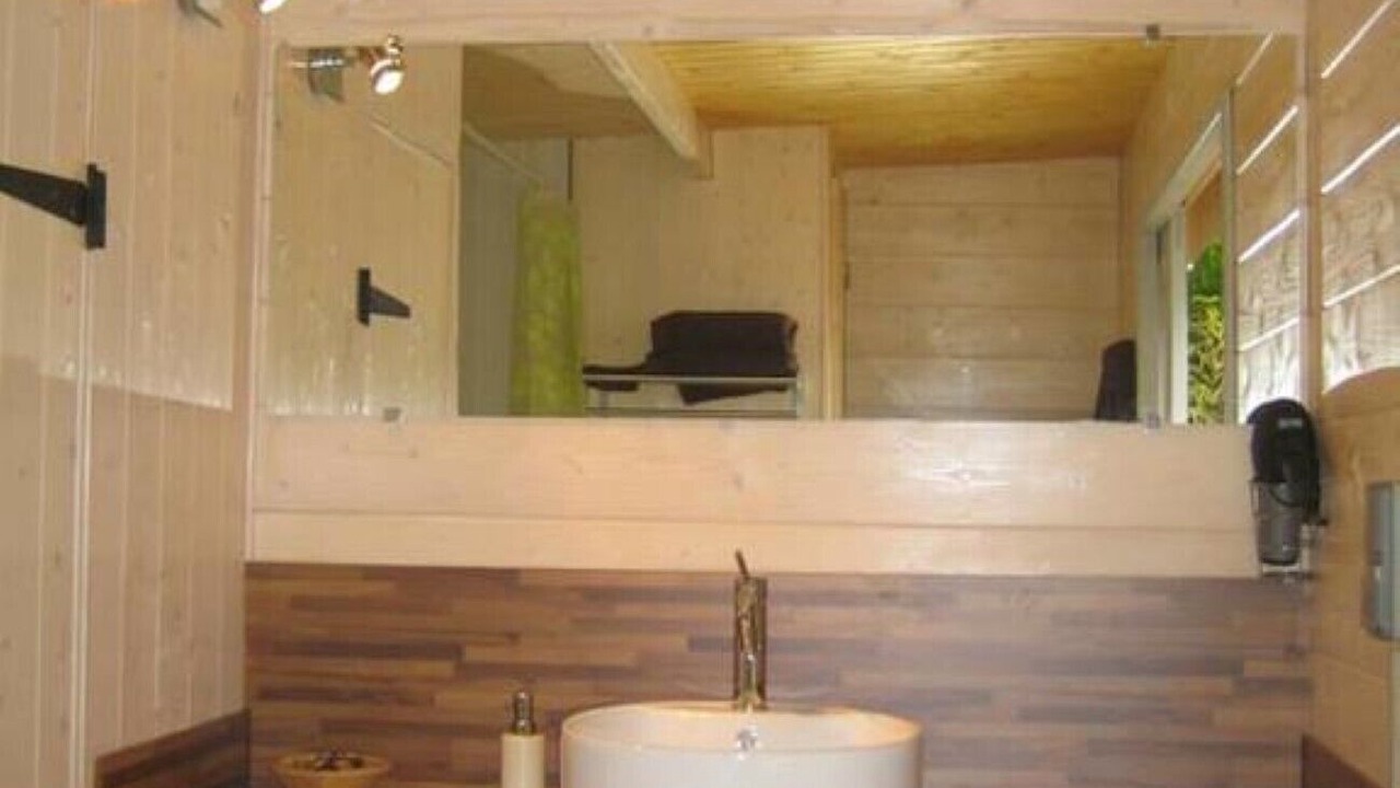 Photo of Bathroom in Dournazac