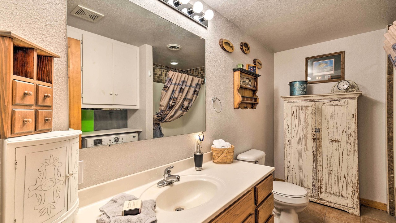Photo of Bathroom in Elwood