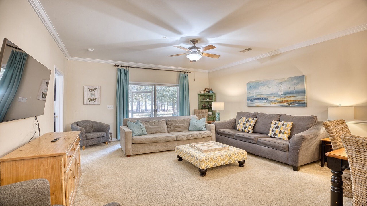 Photo of Livingroom in North Myrtle Beach
