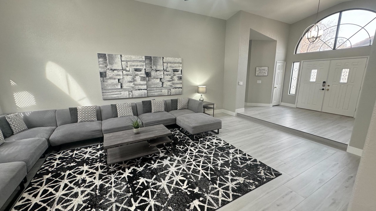 Photo of Livingroom in Green Valley North