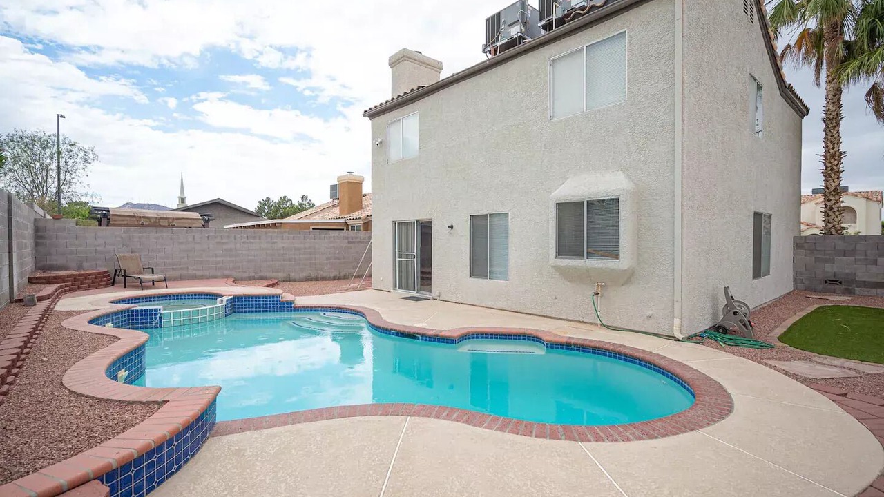 Photo of Outdoor in Highland Hills