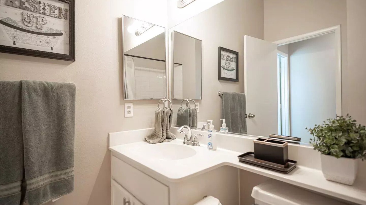 Photo of Bathroom in Highland Hills