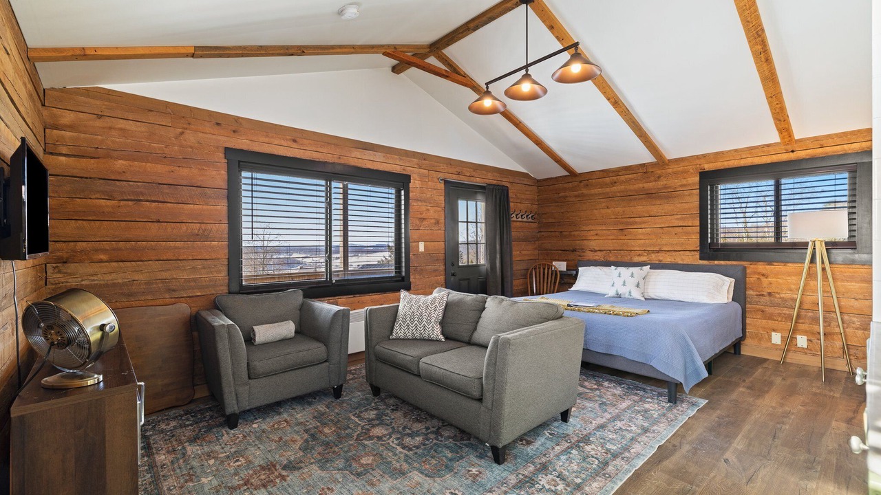 Photo of Bedroom in Thompson