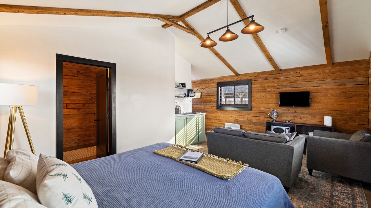 Photo of Bedroom in Thompson