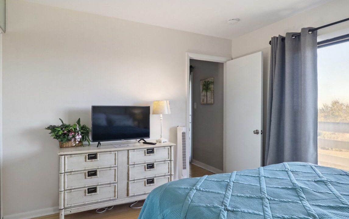 Photo of Bedroom in Tybee Island