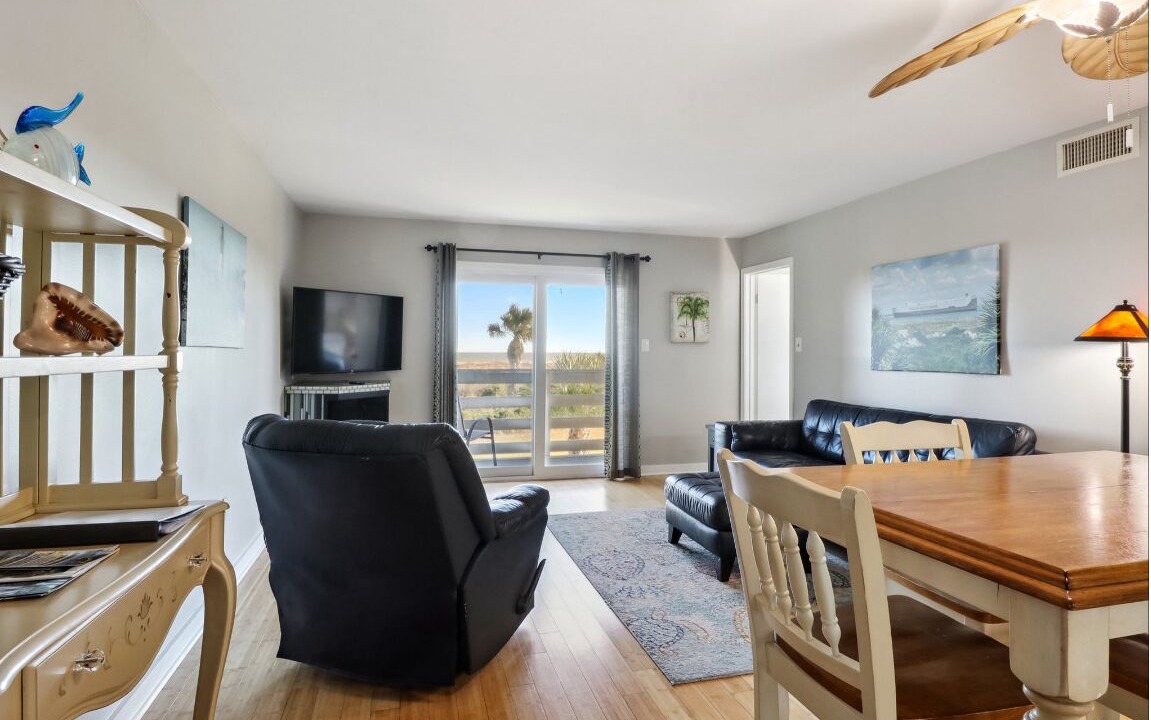 Photo of Livingroom in Tybee Island