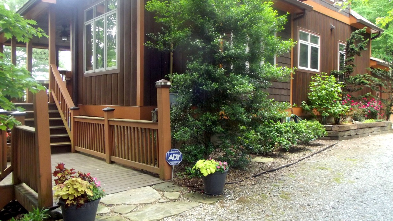 Photo of Others in Chatsworth