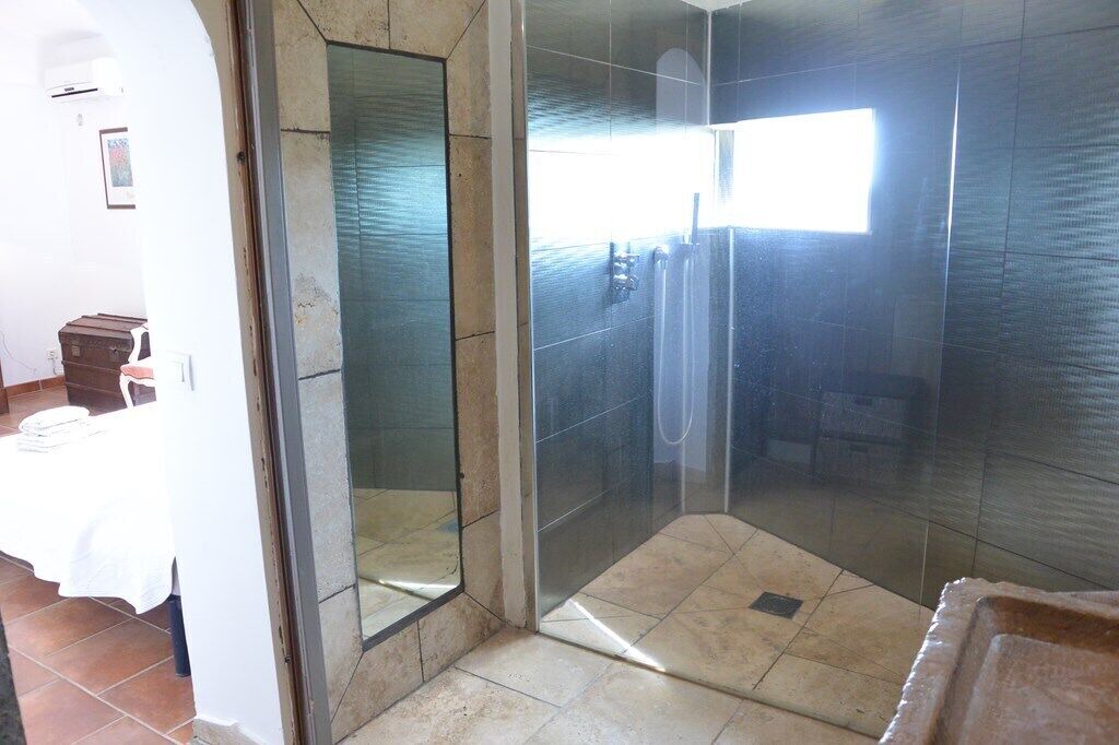 Photo of Bathroom in Pinarellu