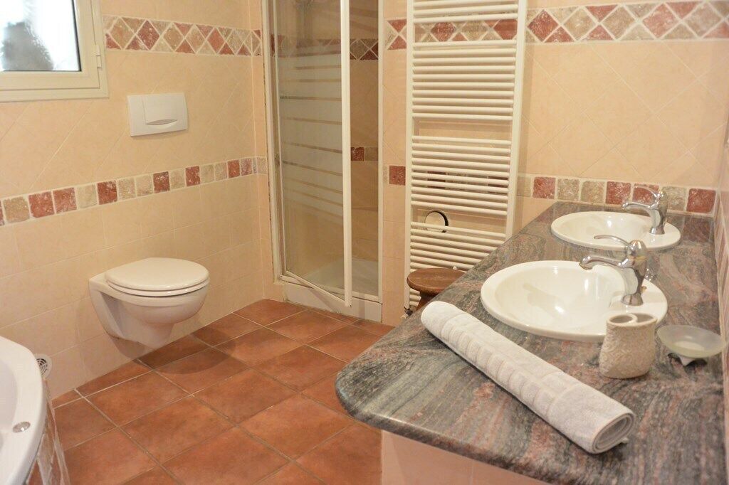 Photo of Bathroom in Pinarellu
