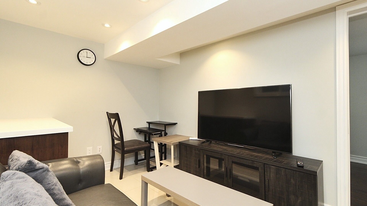 Photo of Livingroom in Barrie