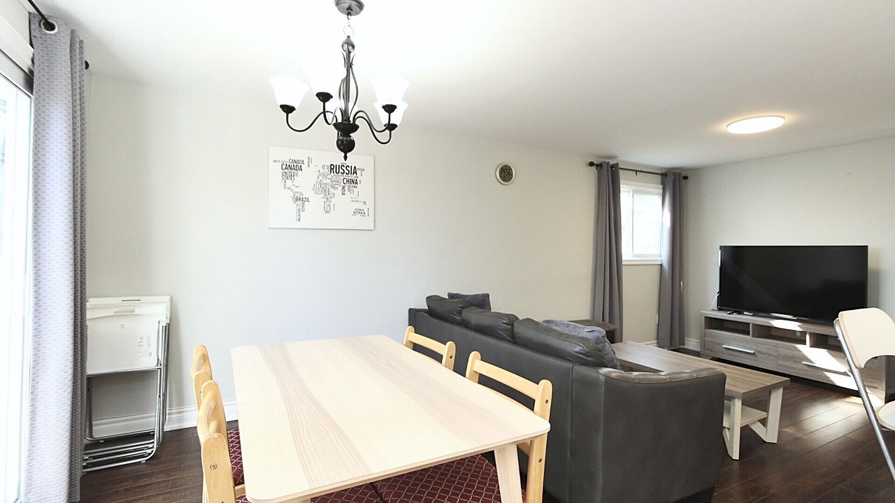 Photo of Livingroom in Barrie