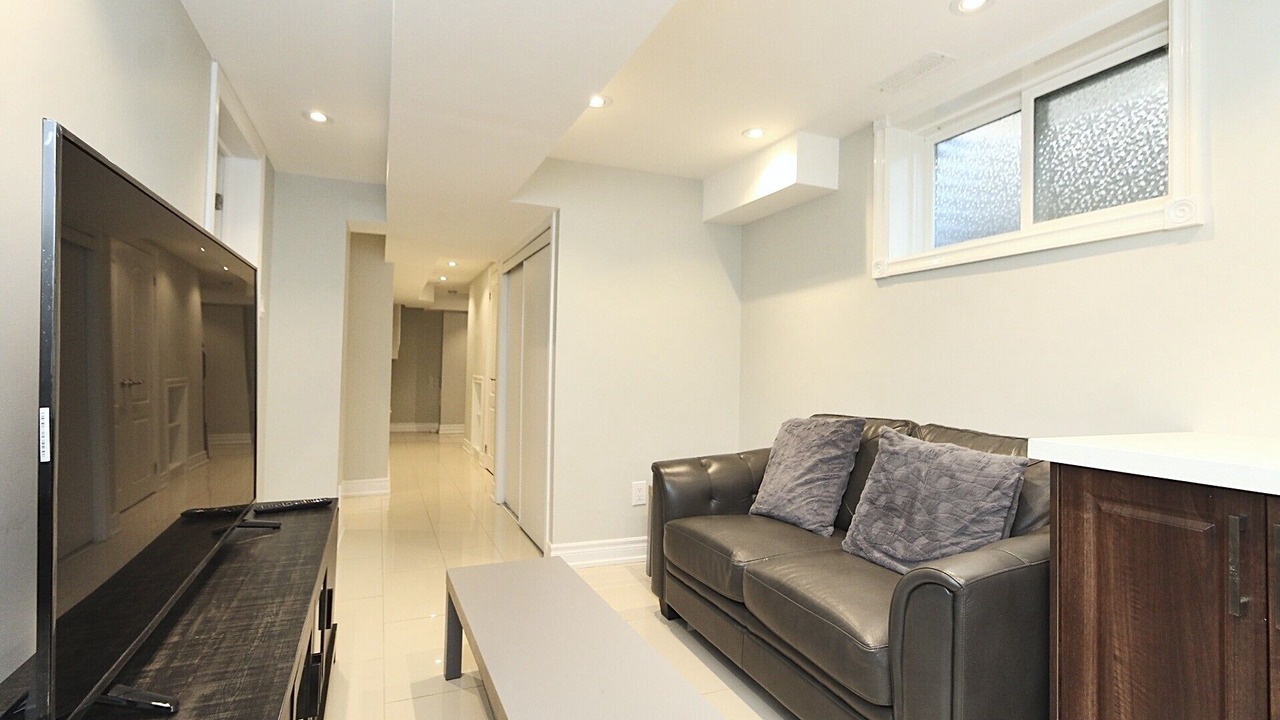 Photo of Livingroom in Barrie