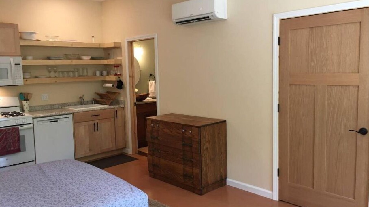 Photo of Bedroom in Bakersville