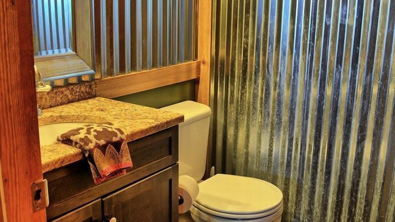 Photo of Bathroom in Apple Ridge