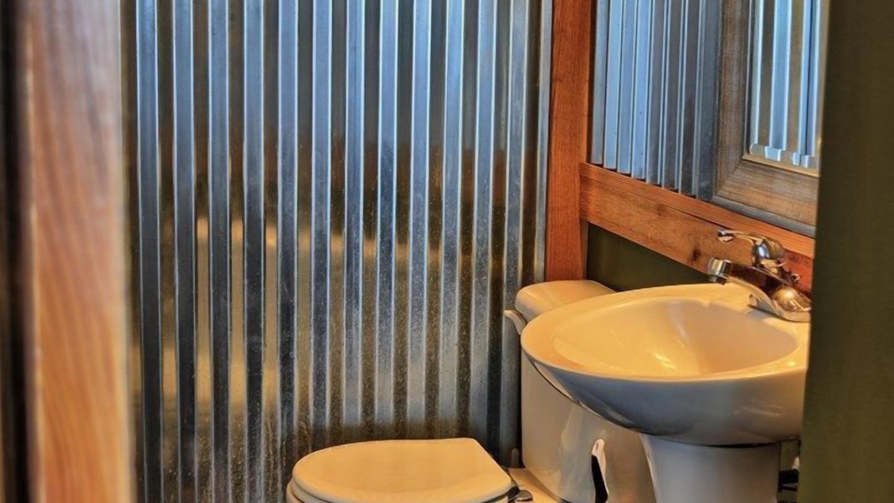 Photo of Bathroom in Apple Ridge