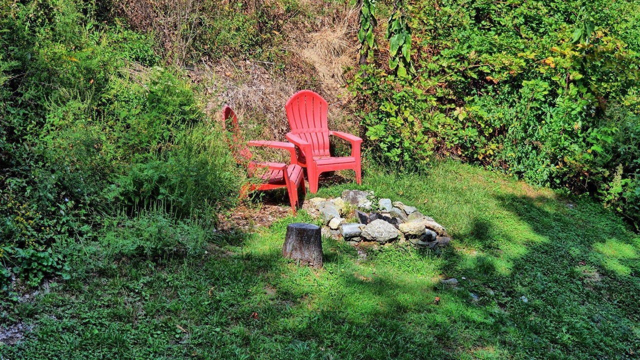 Photo of Others in Apple Ridge