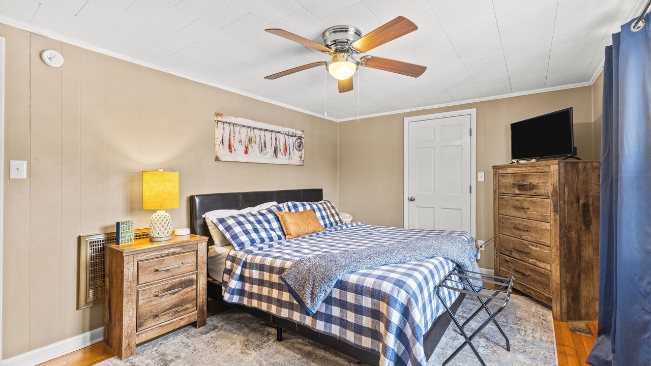 Photo of Bedroom in Bluff City