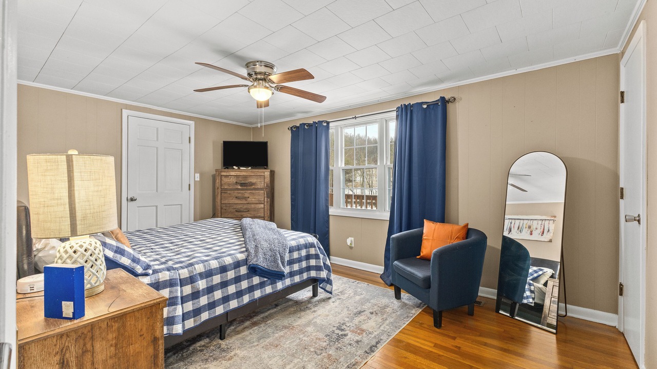Photo of Bedroom in Bluff City