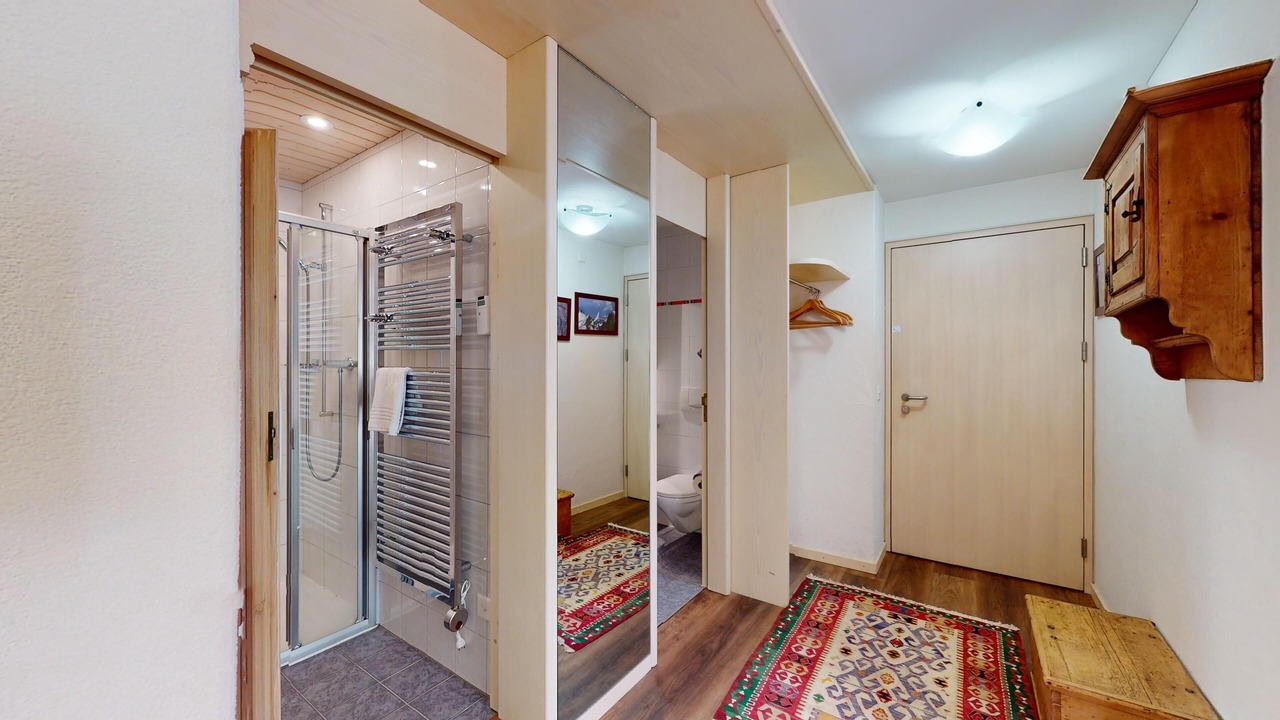 Photo of Bathroom in Samedan