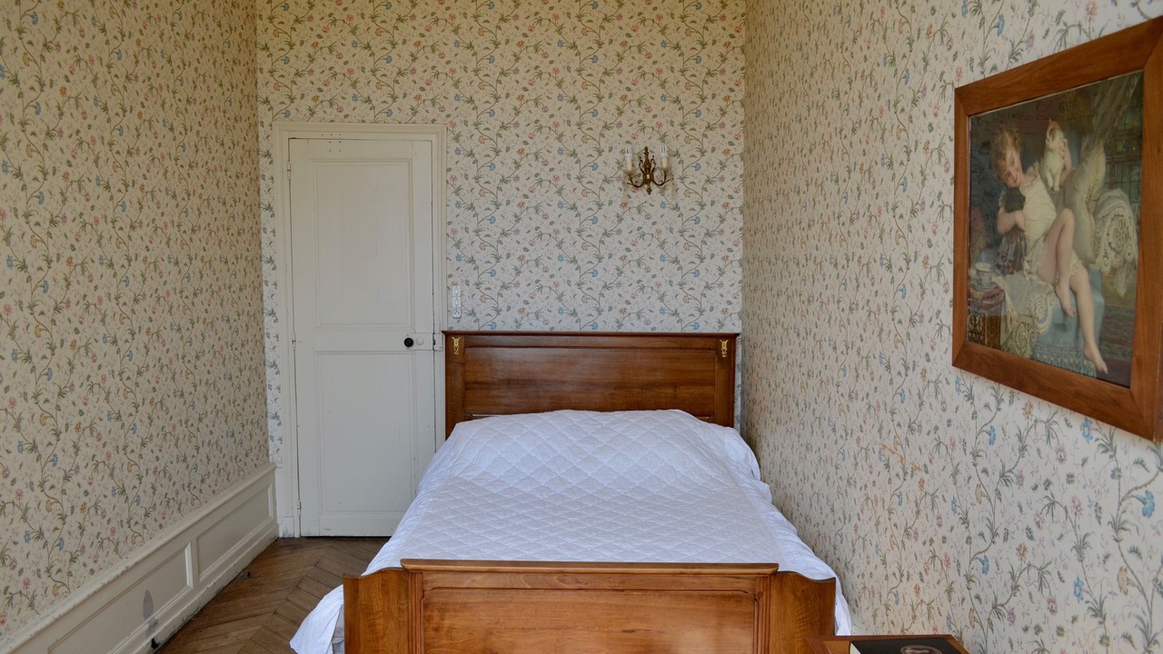 Photo of Bedroom in Villefrancœur