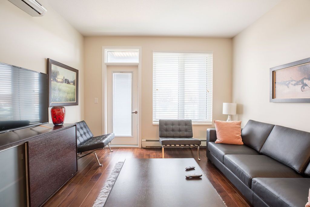 Photo of Livingroom in Regina