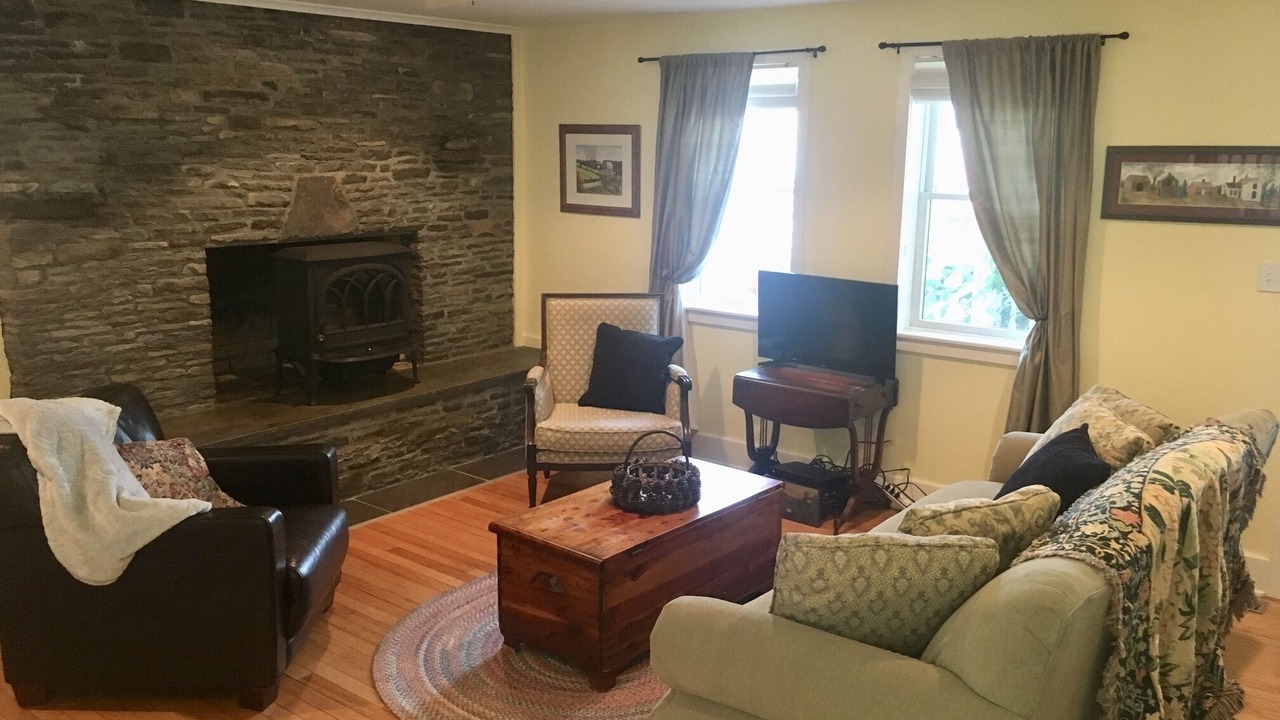 Photo of Livingroom in Cooperstown