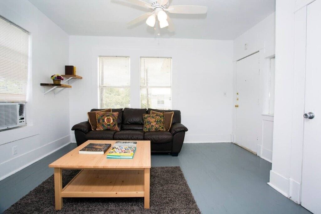 Photo of Livingroom in Near East Side