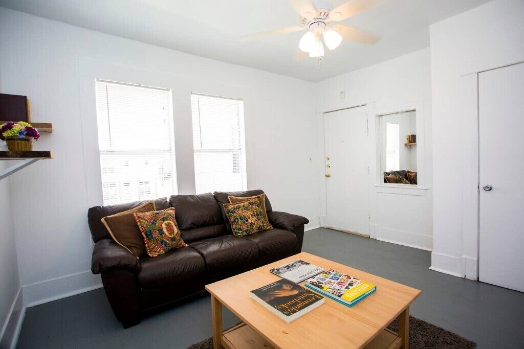 Photo of Livingroom in Near East Side