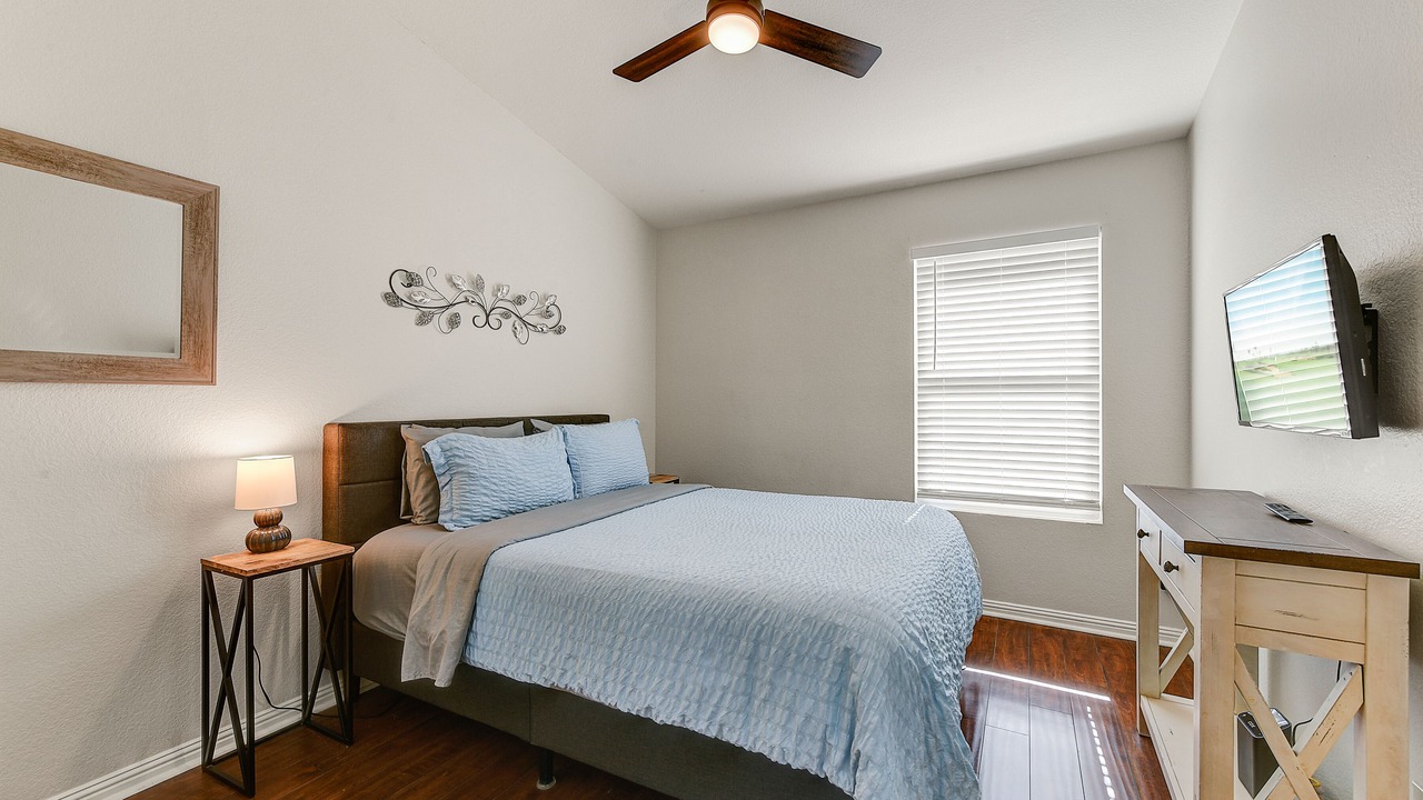 Photo of Bedroom in Paradise Valley Village