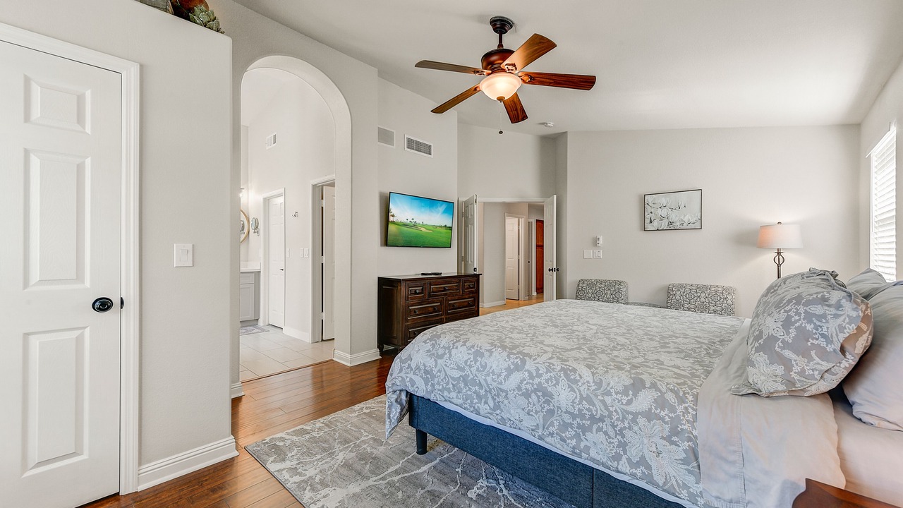 Photo of Bedroom in Paradise Valley Village
