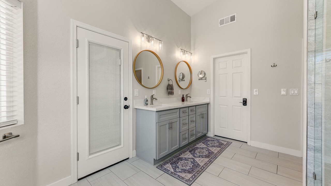 Photo of Bathroom in Paradise Valley Village