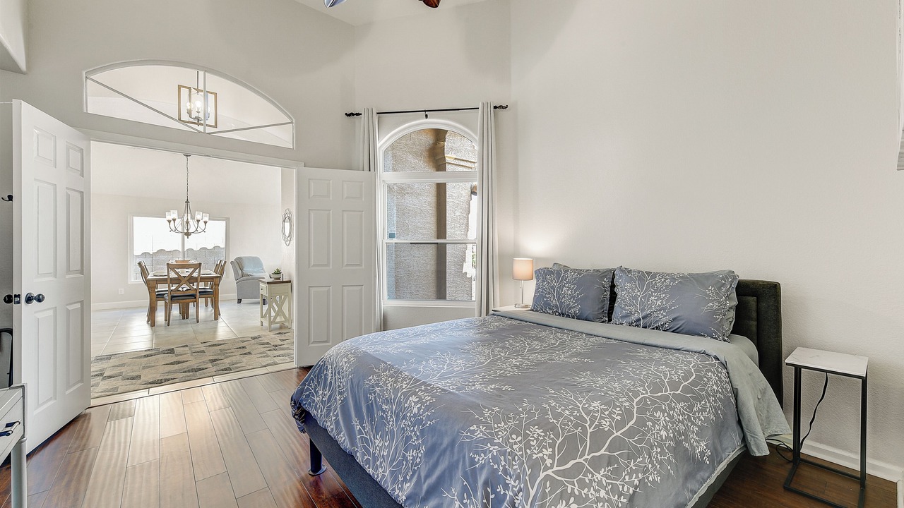 Photo of Bedroom in Paradise Valley Village