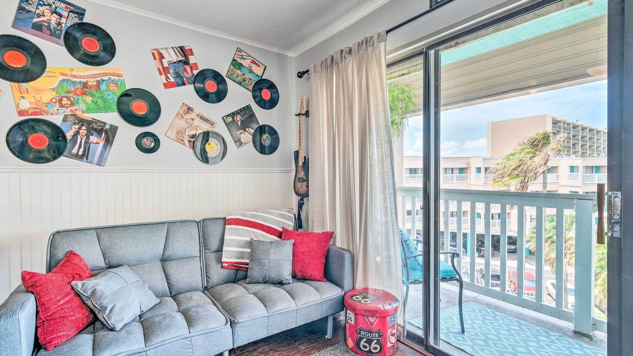 Photo of Livingroom in North Beach