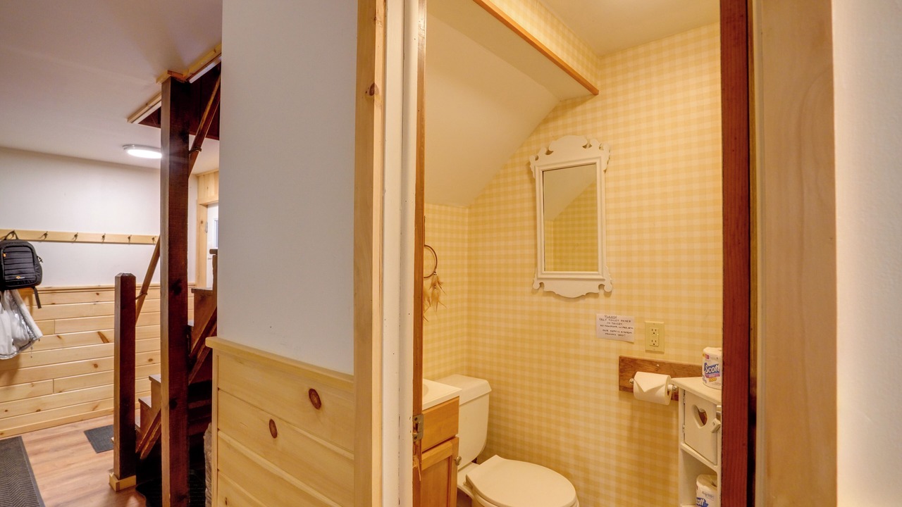Photo of Bathroom in North River