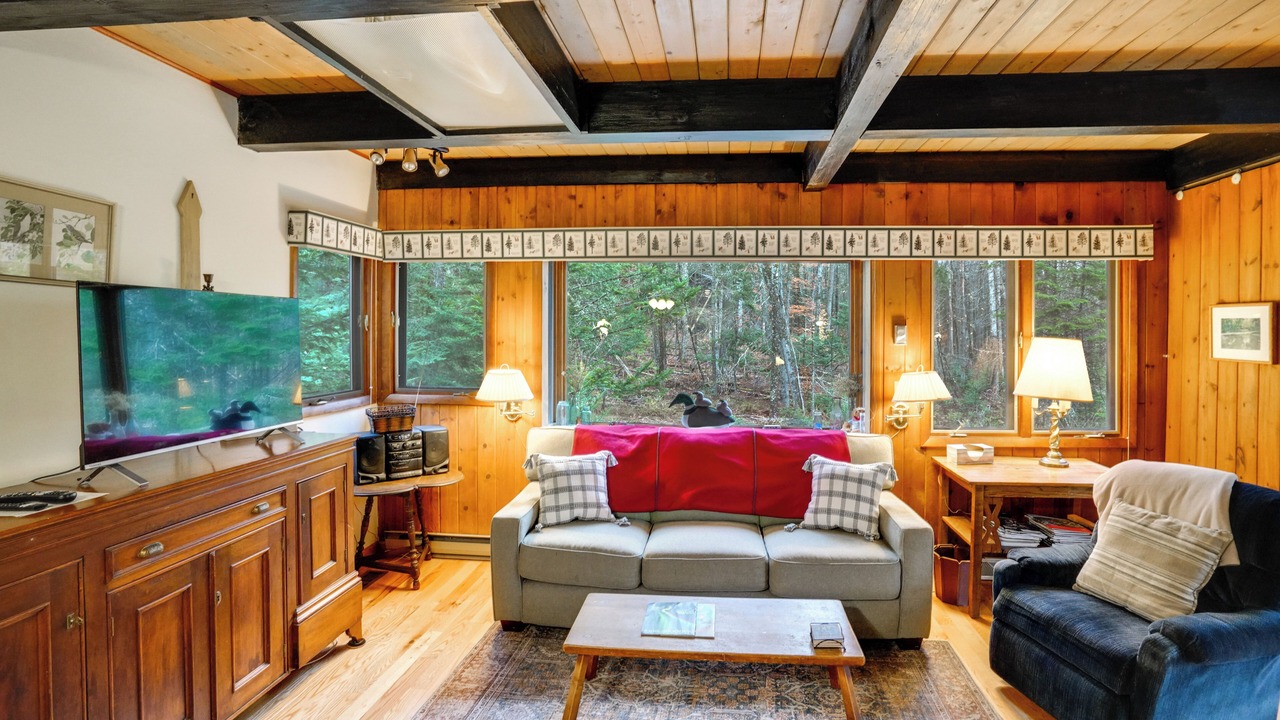 Photo of Livingroom in North River
