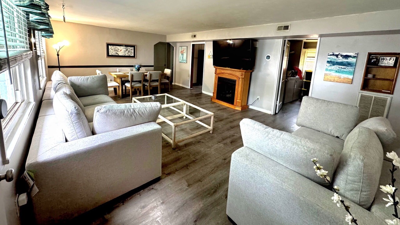 Photo of Livingroom in Bayview