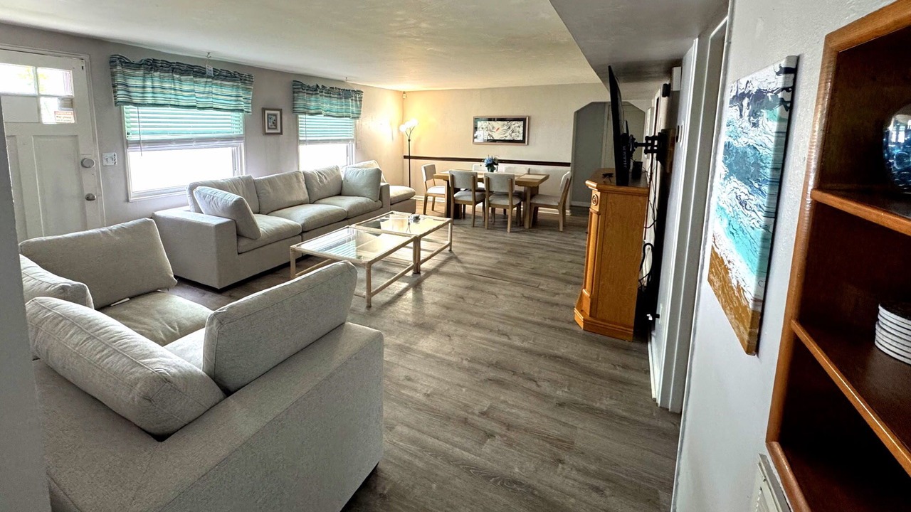 Photo of Livingroom in Bayview
