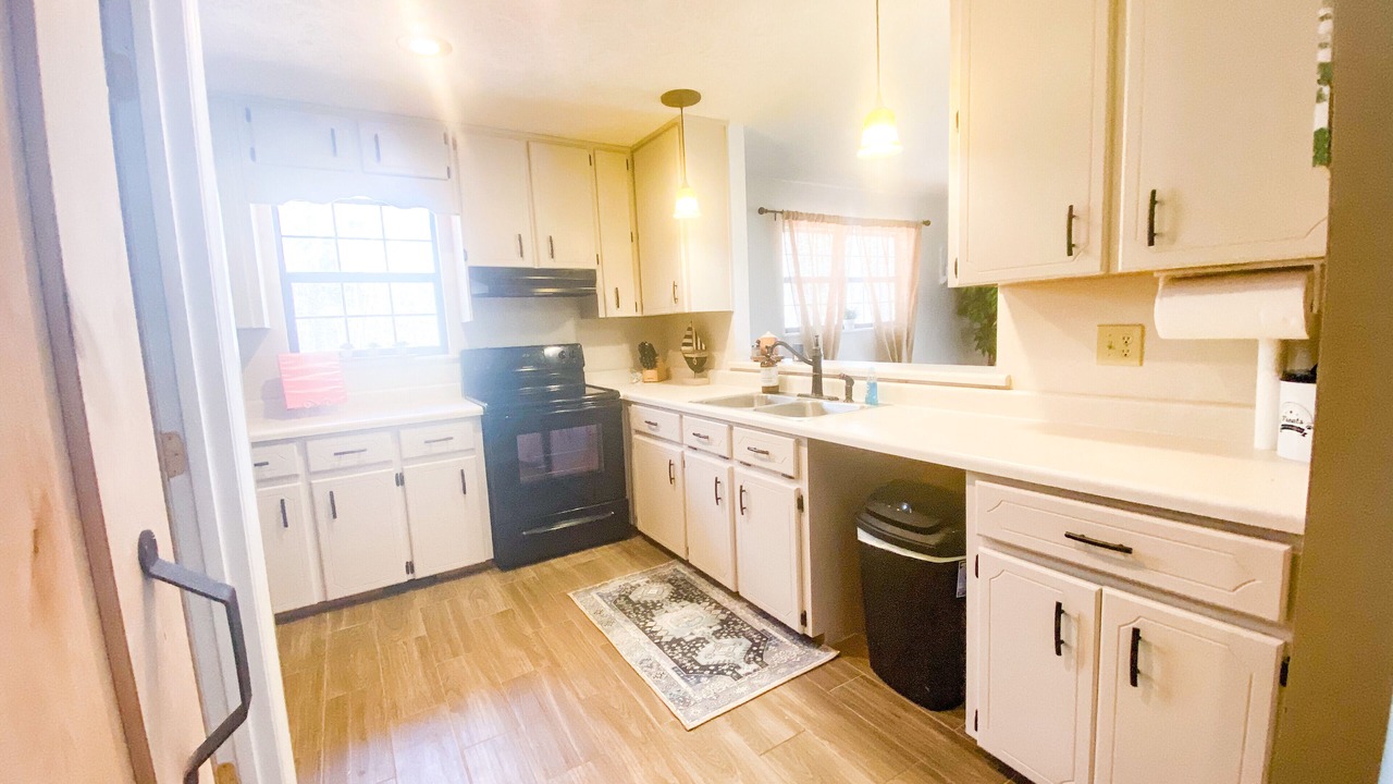 Photo of Kitchen in Eatonton